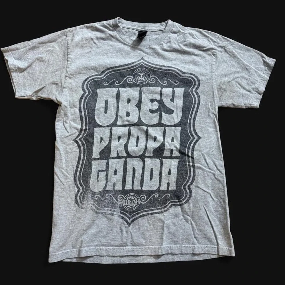 Obey Propaganda Gray T-Shirt Size Medium Streetwear Skate 2010s Swag
